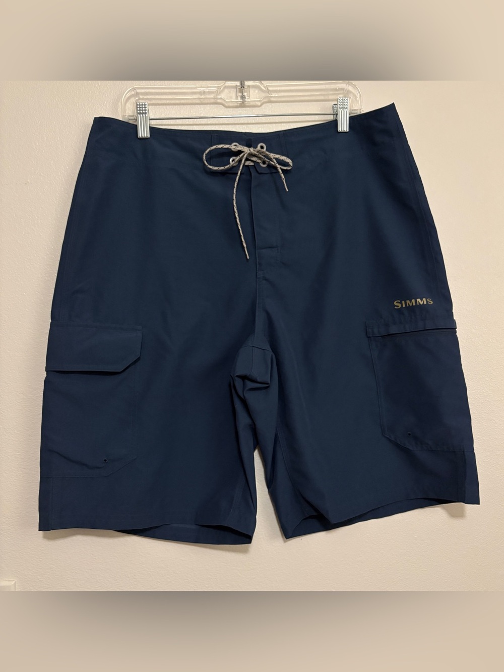 Simms Men’s Outdoor Navy Cargo Fishing  Board Shorts Size Large
